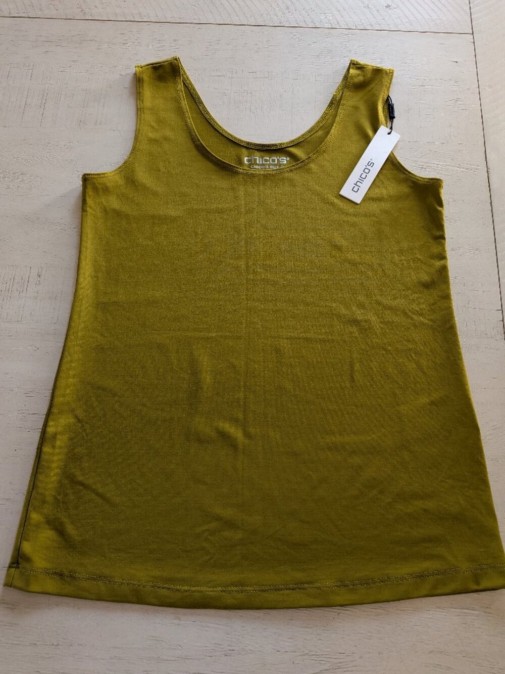 Chico's NWT Microfiber Contemporary Tank Lime Zest Size 0=Sm, 4-6 US